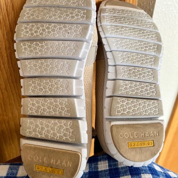 COLE HAAN nubuck perforated leather, slip on women’s size 8 - Picture 6 of 6